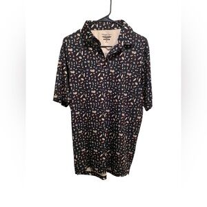 Straight Down Performance Men's Patterned Shirt. Size medium. Good condition